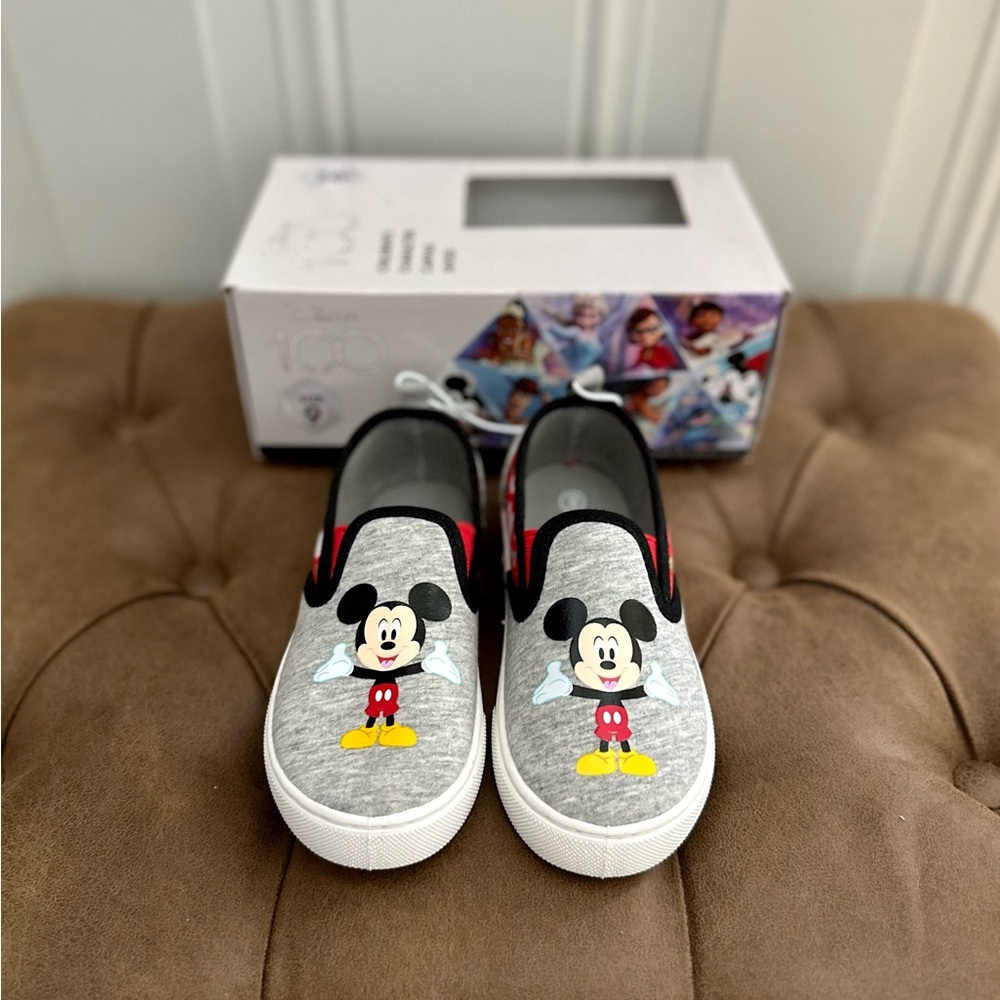 Mickey Mouse canvas slip on shoe